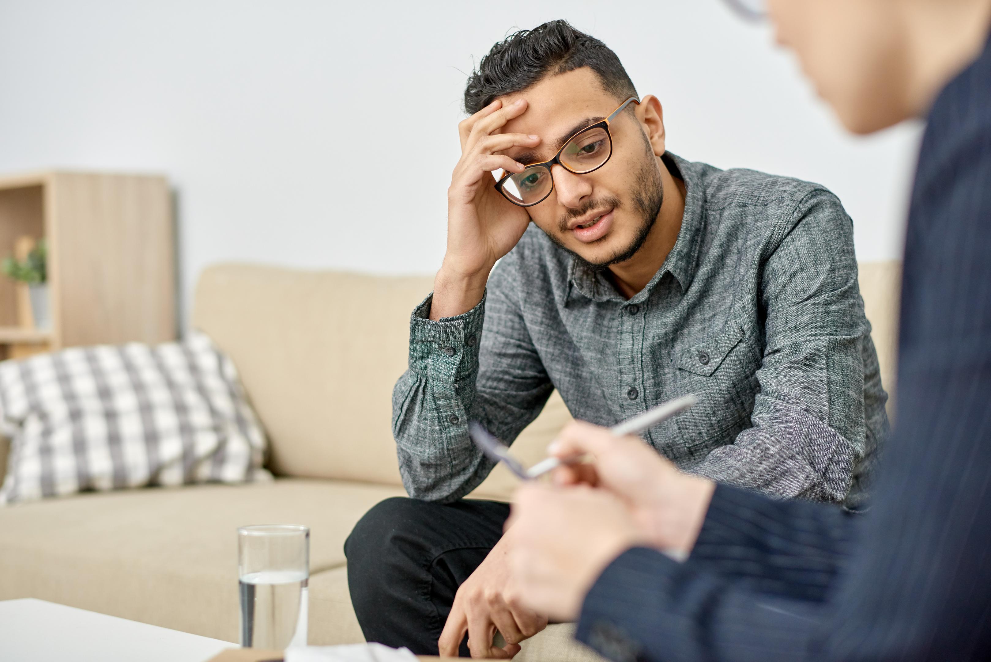 Therapy session at the best dual diagnosis treatment centers