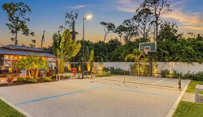 Basketball-Courts